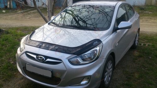 Дефлектор капота (мухобойка) HYUNDAI Solaris с 2010-2014 г.в (Хюндай Солярис) Вип Тюнинг